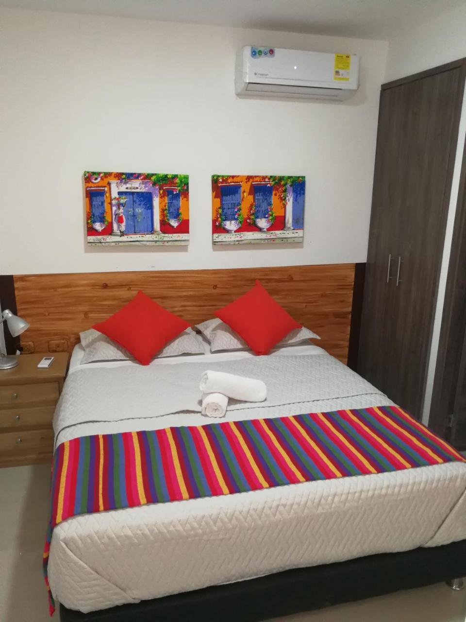 Готель Fantastic House Cartagena Екстер'єр фото